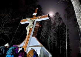 Polnočná púť na horu Butkov: Pozvánka na Cestu svetla a duchovný program