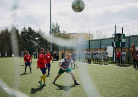 Futbalový turnaj v Lipanoch búra predsudky: Dôležitý je dres, nie pleť