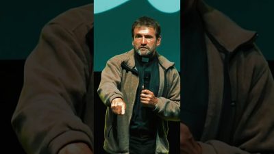 Kuffa Marian / Farár Marián Kuffa : Ani horúci ani studený... 