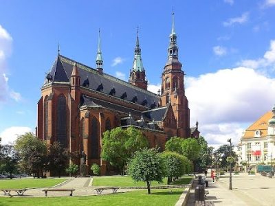 Spoločenstvo Dobrého pastiera / Eucharistické zázraky zo Slovenska, Poľska, Mexika a Talianska