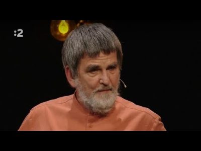 Pastirčák Daniel / Daniel Pastirčák: Vianoce nemajú byť stretnutím piatich stredov vesmíru za jedným stolom