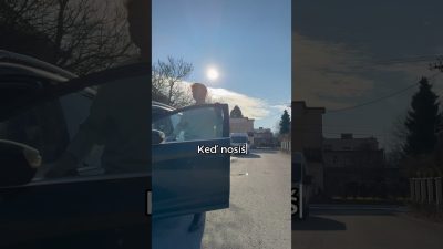 Godzone / Keď nosíš kresťanské oblečenie
