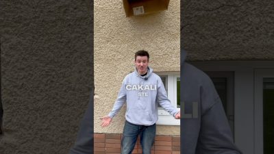 Godzone / Dávaj bacha!