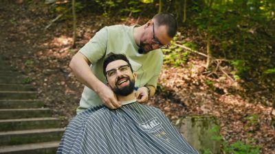 Godzone / Barber Jay - Ivan a Lenka